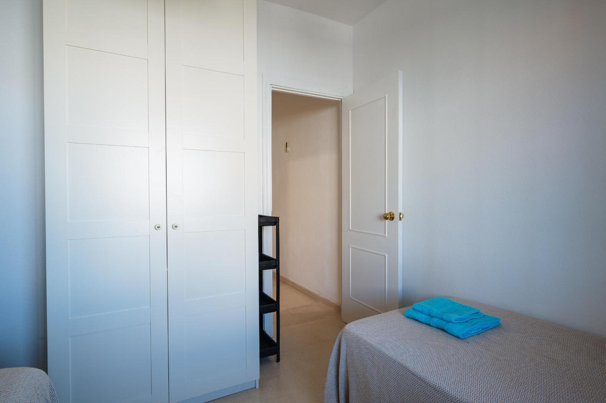 Piso Familiar Virgen Del Rocio Apartment Seville Exterior photo